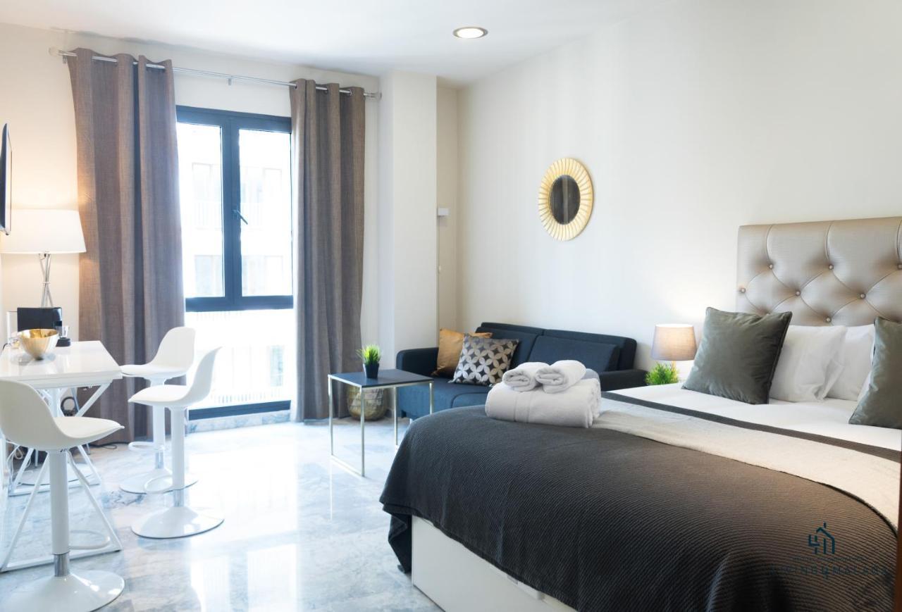Apartament Living4malaga Golden *